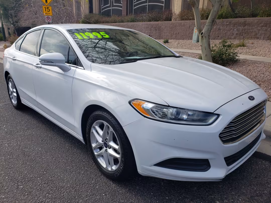 2014 Ford Fusion - 3FA6P0H74ER195184 - Image #2