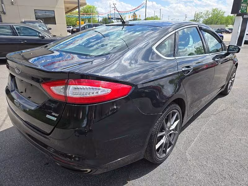 2014 Ford Fusion - 3FA6P0H95ER323773 - Image #2