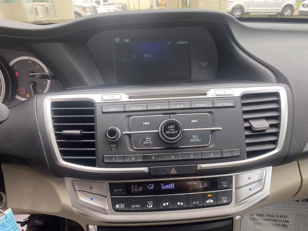 2014 Honda Accord - 1HGCR2F37EA174182 - Image #17