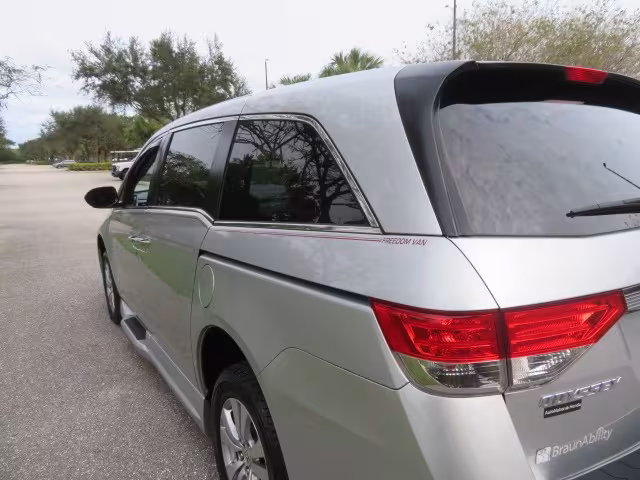 2014 Honda Odyssey - 5FNRL5H68EB083142 - Image #34