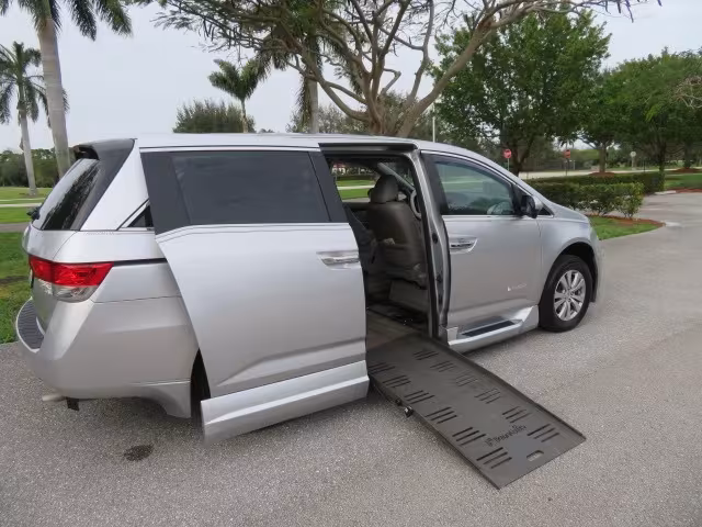 2014 Honda Odyssey - 5FNRL5H68EB083142 - Image #59