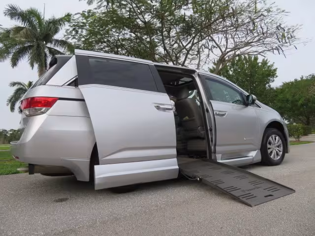 2014 Honda Odyssey - 5FNRL5H68EB083142 - Image #60