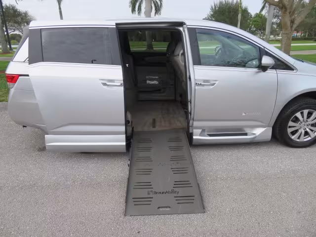 2014 Honda Odyssey - 5FNRL5H68EB083142 - Image #61