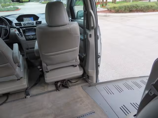 2014 Honda Odyssey - 5FNRL5H68EB083142 - Image #70