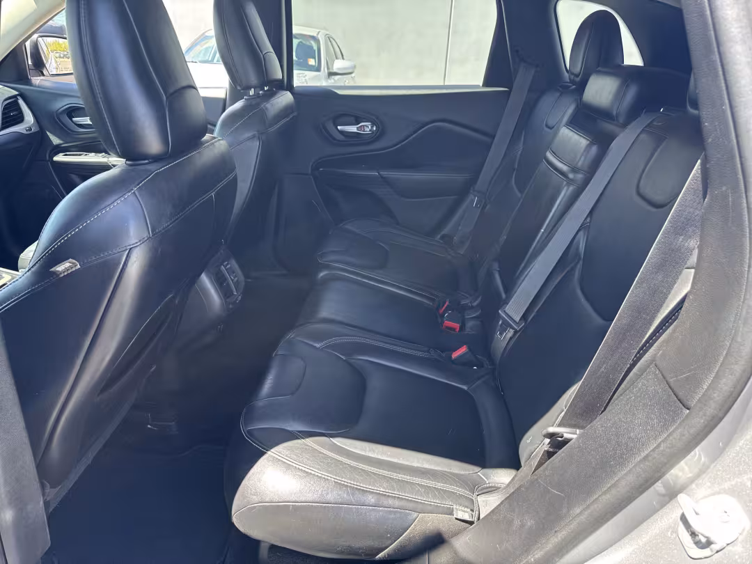 2014 Jeep Cherokee - 1C4PJLDS5EW221686 - Image #11