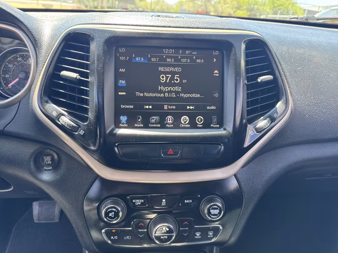 2014 Jeep Cherokee - 1C4PJLDS5EW221686 - Image #14