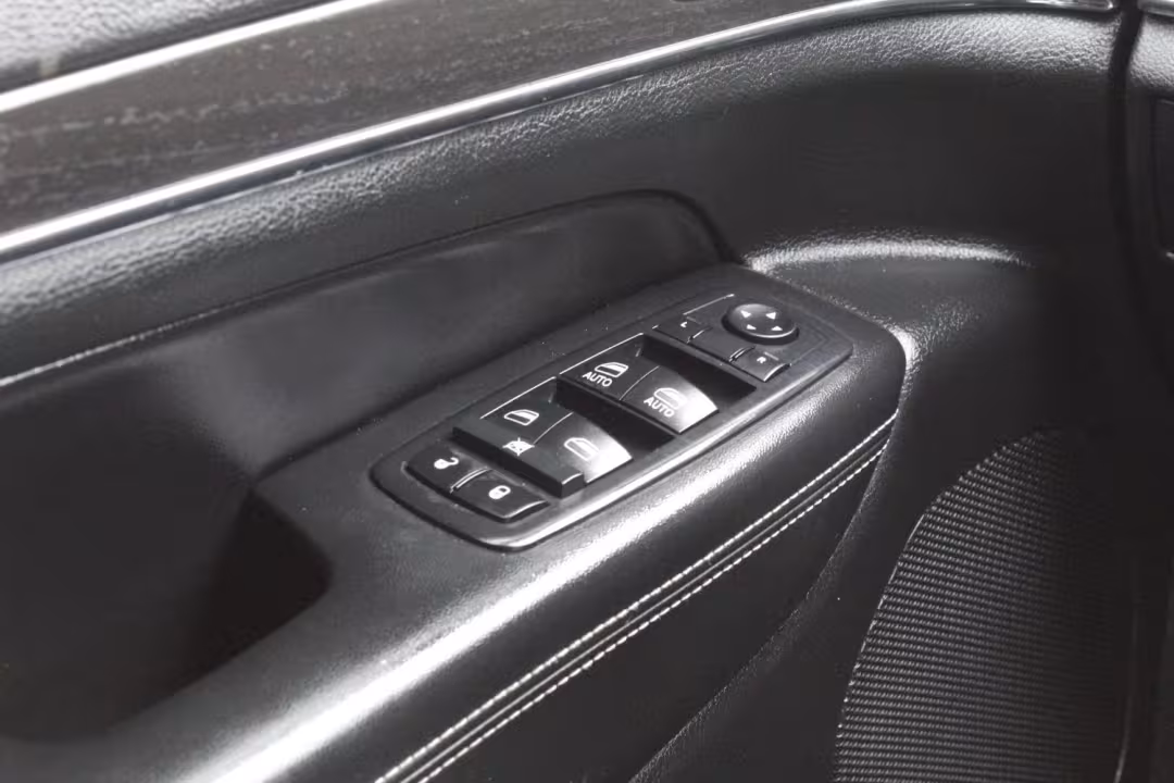 2014 Jeep Grand Cherokee - 1C4RJEBM6EC336498 - Image #19