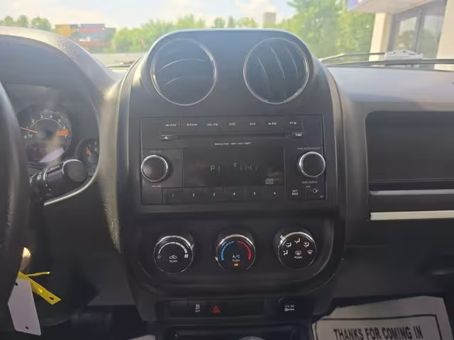 2014 Jeep Patriot - 1C4NJPBBXED925265 - Image #11