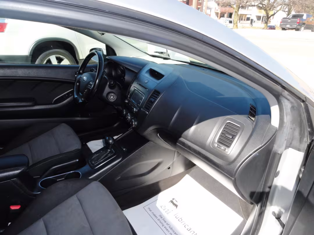 2014 Kia Forte Koup - KNAFX6A80E5237592 - Image #25