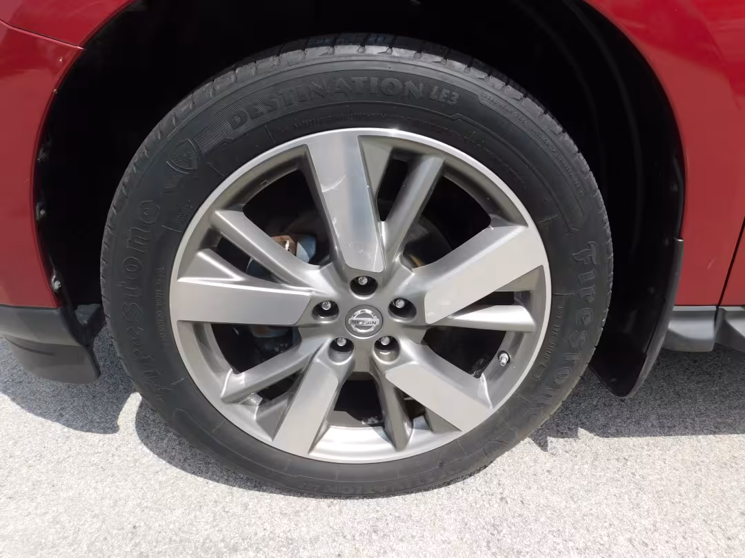 2014 Nissan Pathfinder - 5N1AR2MM0EC620271 - Image #2