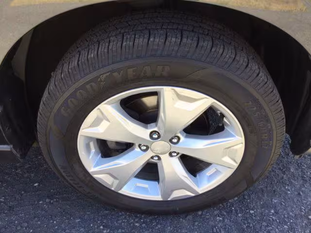 2014 Subaru Forester - JF2SJAJC8EH531557 - Image #16