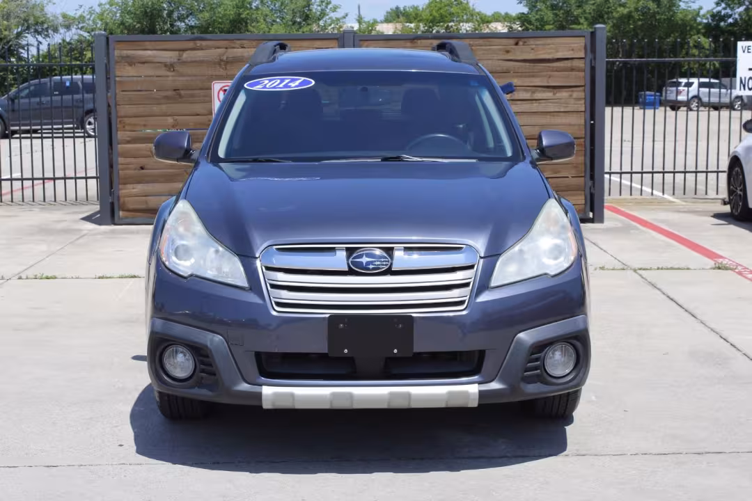 2014 Subaru Outback - 4S4BRDLC3E2319895 - Image #1