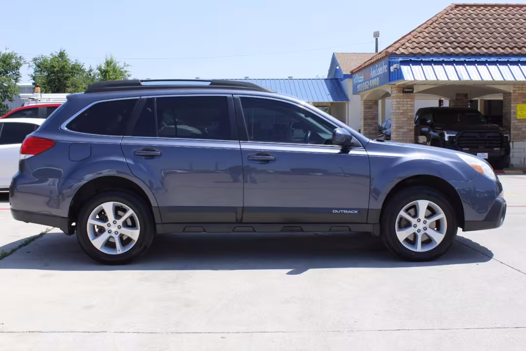 2014 Subaru Outback - 4S4BRDLC3E2319895 - Image #10