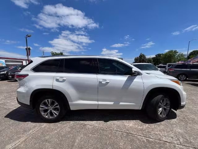 2014 Toyota Highlander - 5TDKKRFH8ES011241 - Image #8