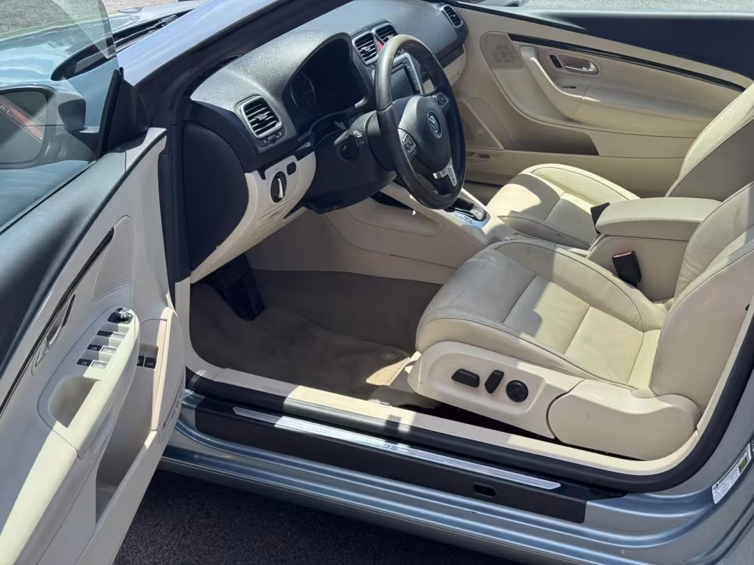 2014 Volkswagen Eos - WVWFW8AH6EV000509 - Image #15