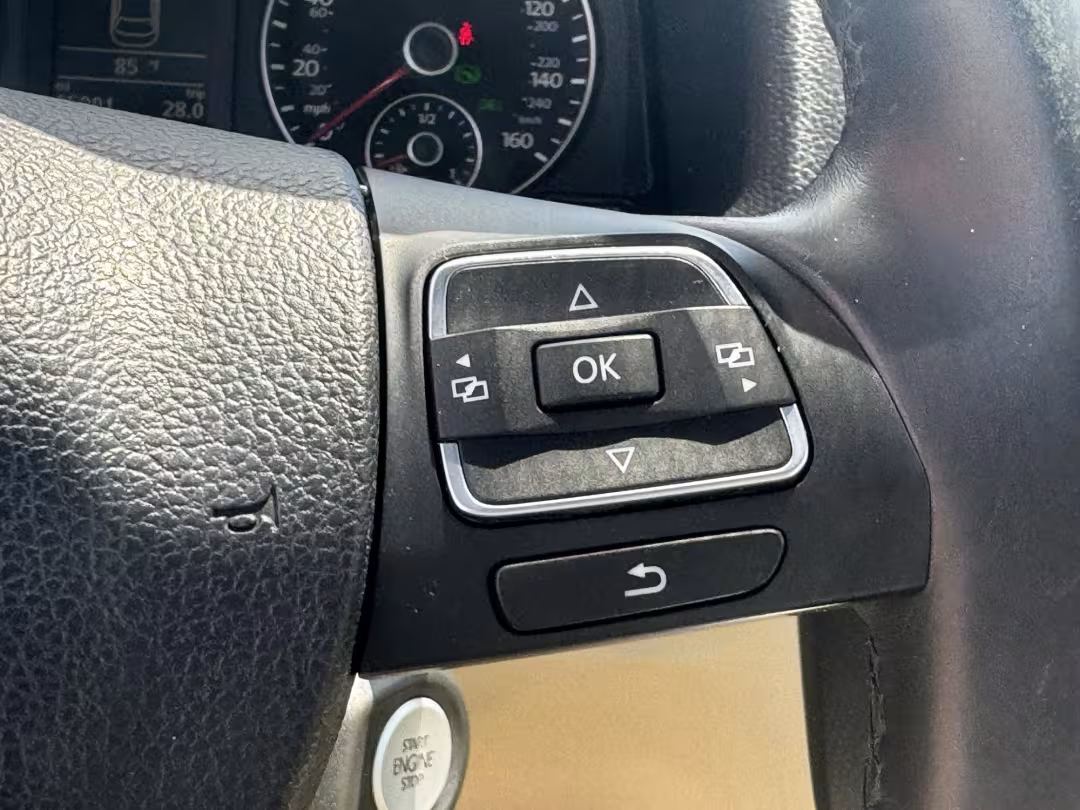 2014 Volkswagen Eos - WVWFW8AH6EV000509 - Image #20