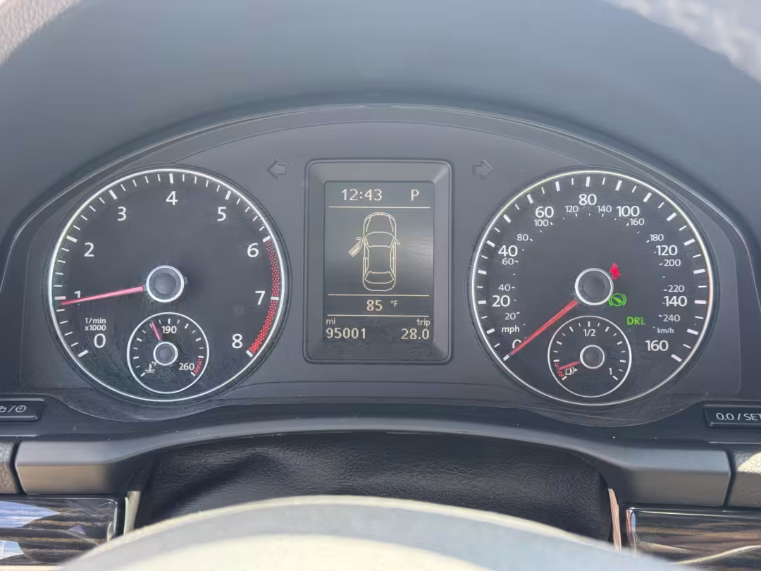 2014 Volkswagen Eos - WVWFW8AH6EV000509 - Image #21