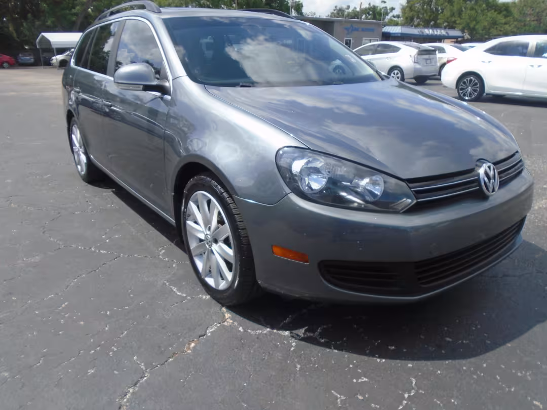 2014 Volkswagen Jetta SportWagen - 3VWPP7AJXEM602464 - Image #2