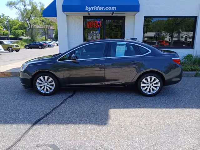 2015 Buick Verano - 1G4PP5SK2F4193108 - Image #3