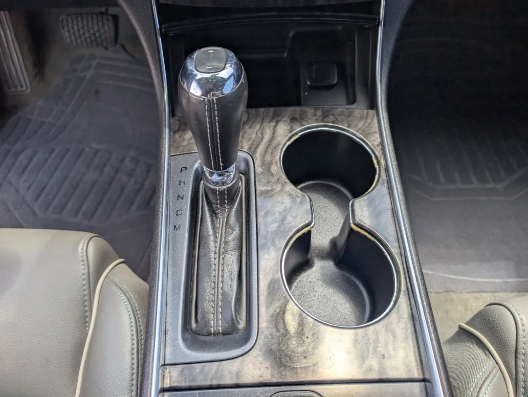 2015 Chevrolet Impala - 1G1125S35FU132040 - Image #13