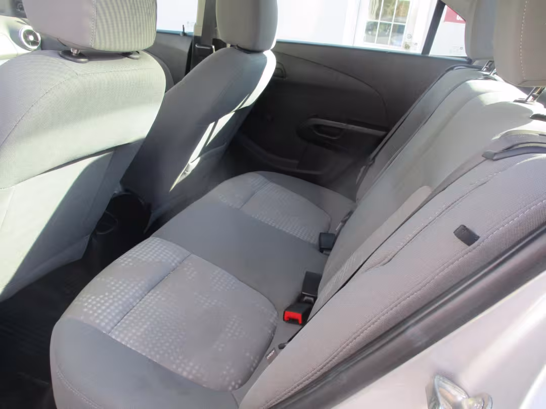 2015 Chevrolet Sonic - 1G1JA5SH7F4113648 - Image #15