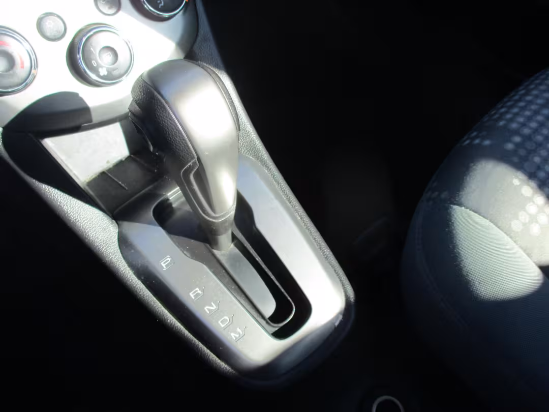 2015 Chevrolet Sonic - 1G1JA5SH7F4113648 - Image #22