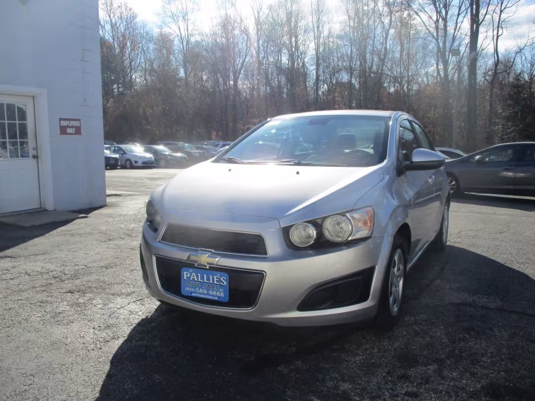 2015 Chevrolet Sonic - 1G1JA5SH7F4113648 - Image #26