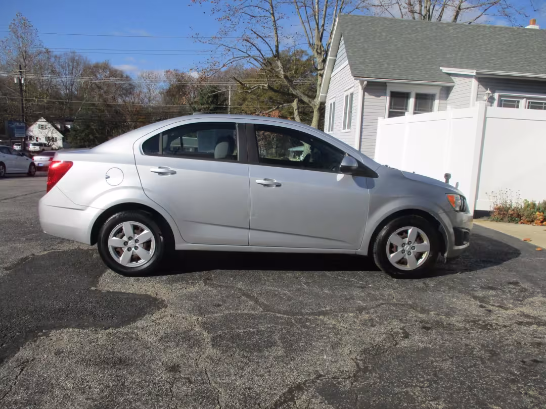 2015 Chevrolet Sonic - 1G1JA5SH7F4113648 - Image #8