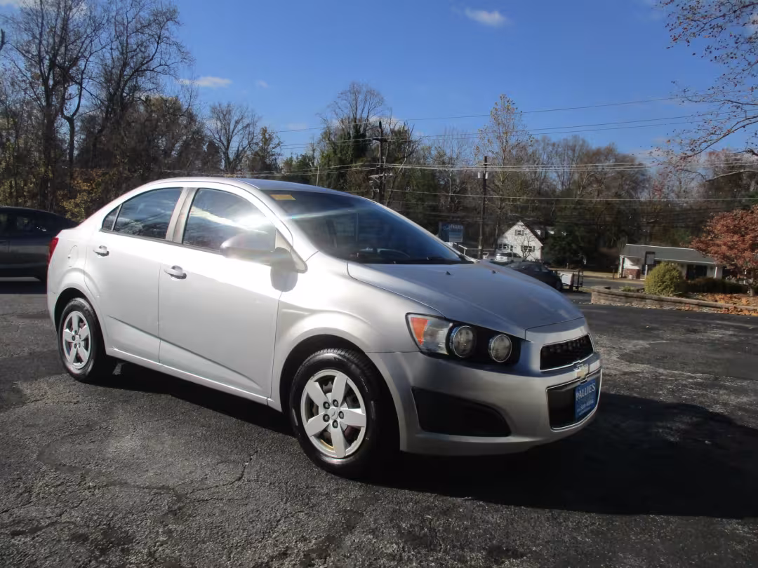 2015 Chevrolet Sonic - 1G1JA5SH7F4113648 - Image #9
