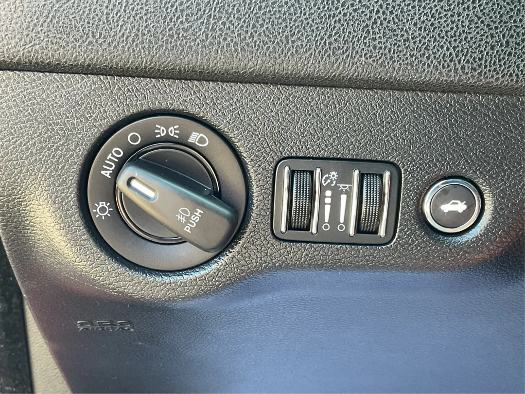 2015 Dodge Charger - 2C3CDXJG7FH828254 - Image #17