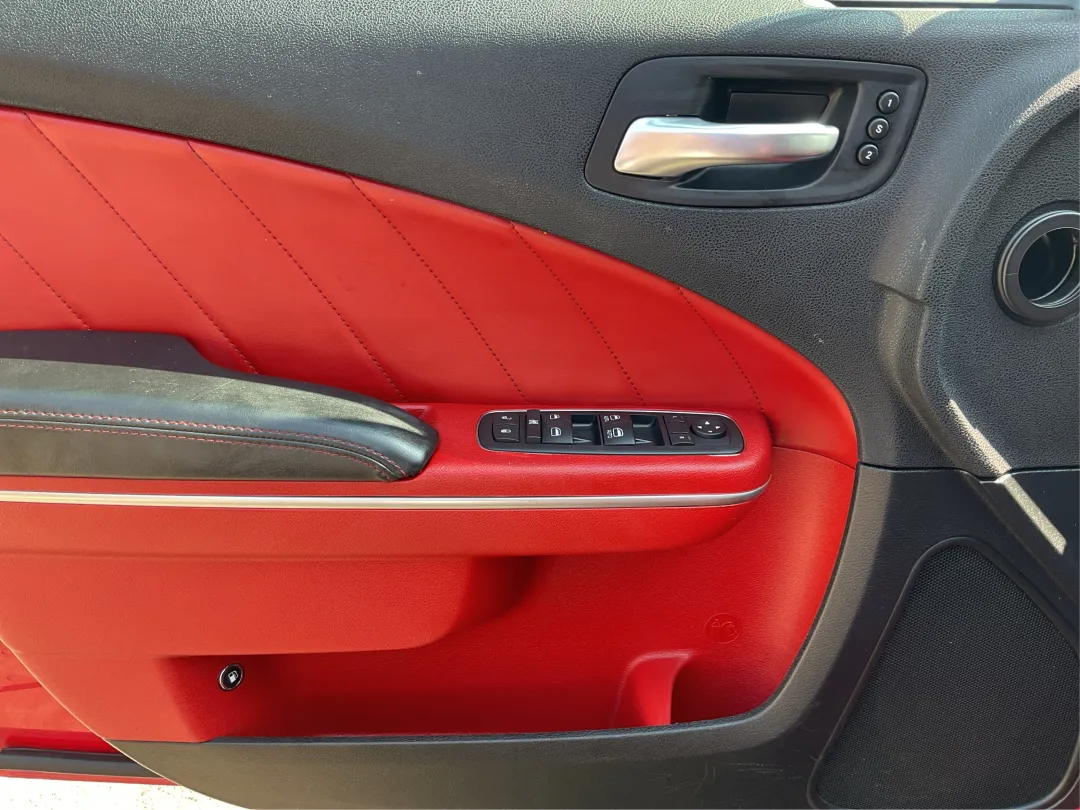 2015 Dodge Charger - 2C3CDXJG7FH828254 - Image #19