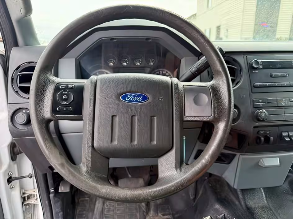 2015 Ford F-550 - 1FD0W5HT7FED58150 - Image #12