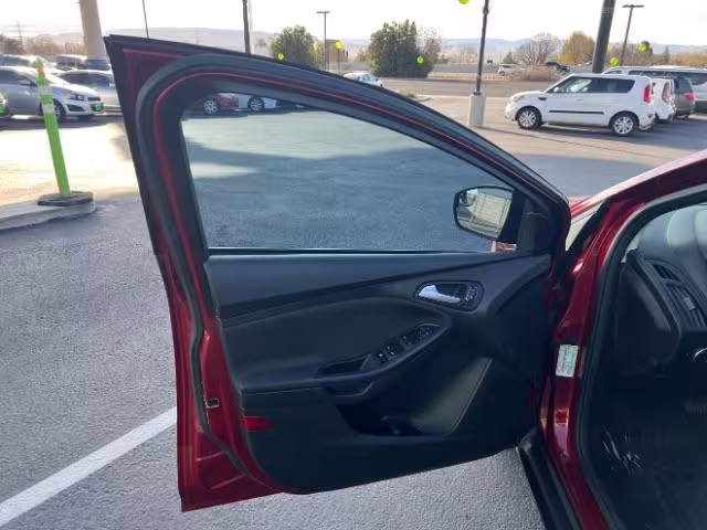 2015 Ford Focus - 1FADP3K21FL369492 - Image #12