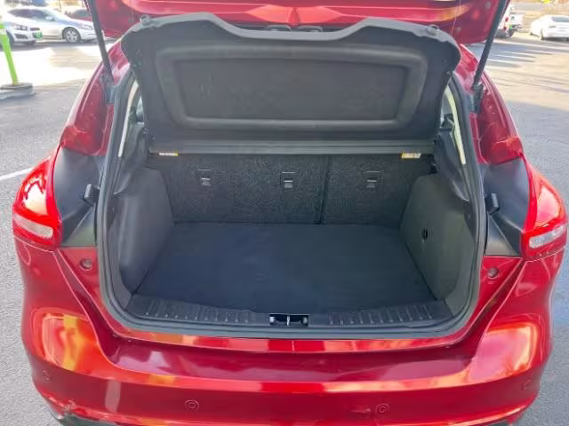2015 Ford Focus - 1FADP3K21FL369492 - Image #24