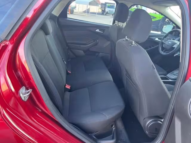 2015 Ford Focus - 1FADP3K21FL369492 - Image #27