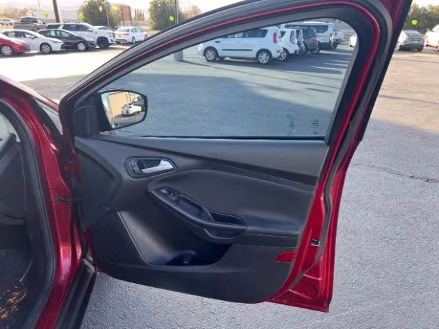 2015 Ford Focus - 1FADP3K21FL369492 - Image #28