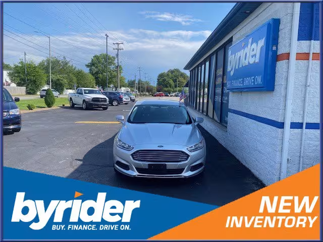 2015 Ford Fusion - 3FA6P0H78FR207256 - Image #2