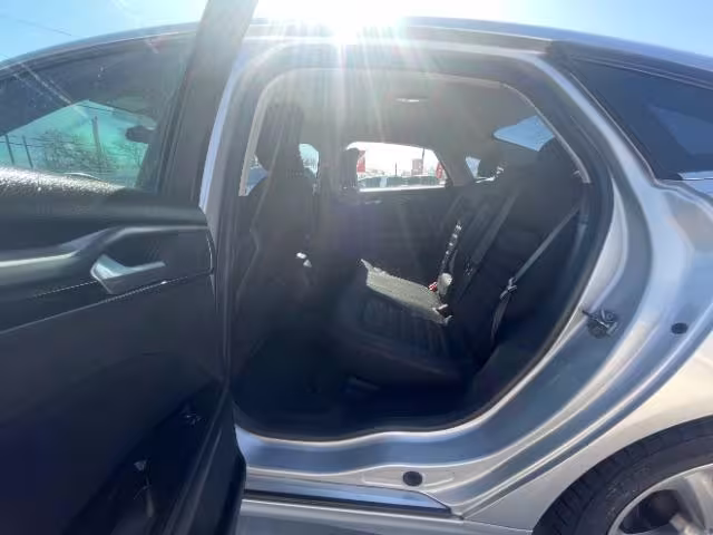 2015 Ford Fusion - 3FA6P0H92FR267583 - Image #9