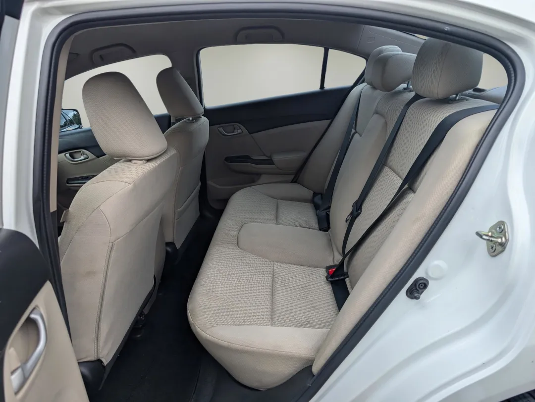 2015 Honda Civic Sedan - 19XFB2F74FE054924 - Image #11