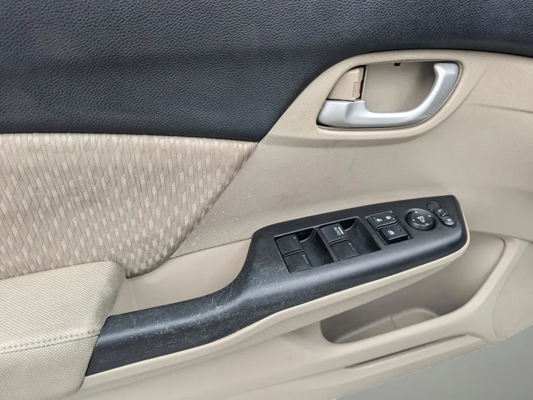 2015 Honda Civic Sedan - 19XFB2F74FE054924 - Image #9
