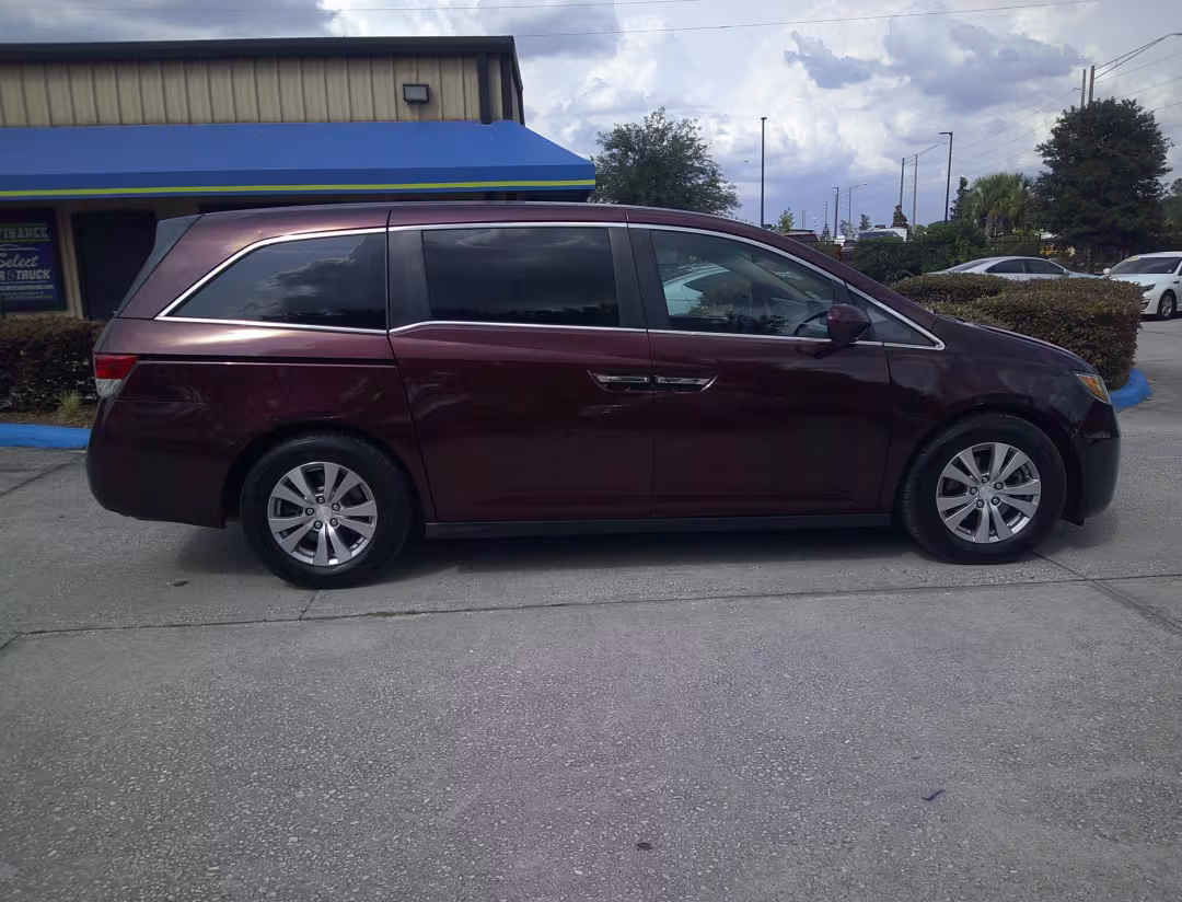 2015 Honda Odyssey - 5FNRL5H44FB086703 - Image #3