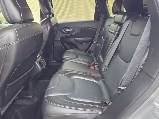 2015 Jeep Cherokee - 1C4PJLDB9FW765769 - Image #10