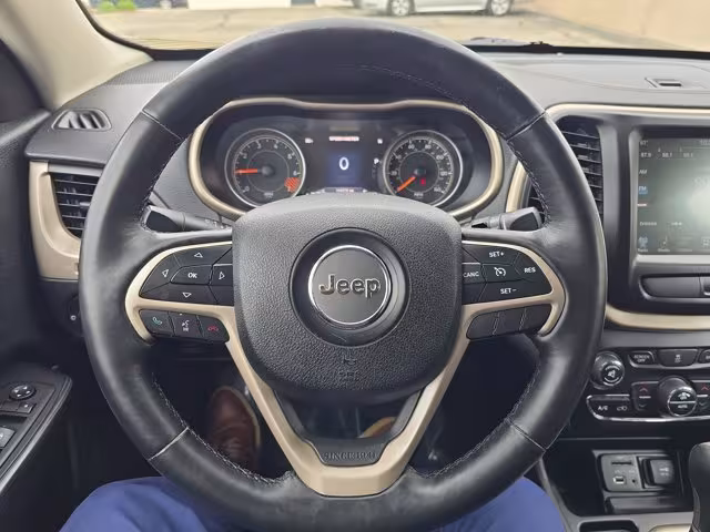 2015 Jeep Cherokee - 1C4PJLDB9FW765769 - Image #12