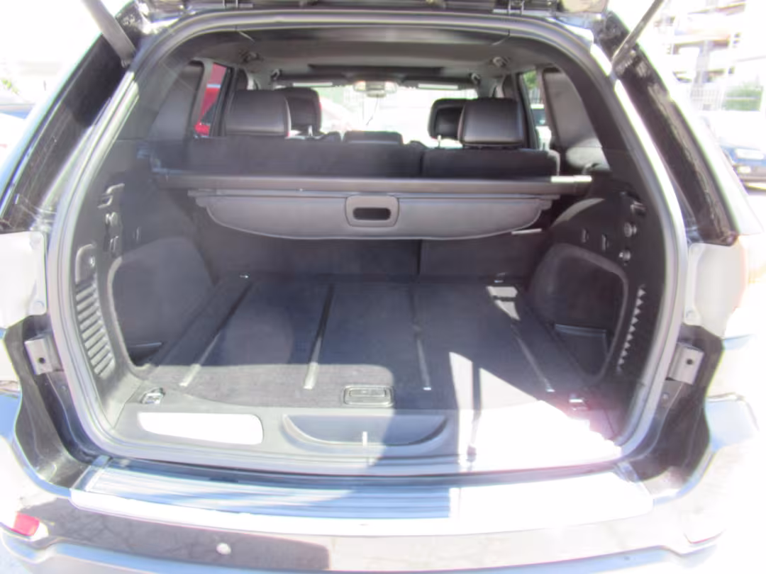 2015 Jeep Grand Cherokee - 1C4RJFBG7FC653854 - Image #10