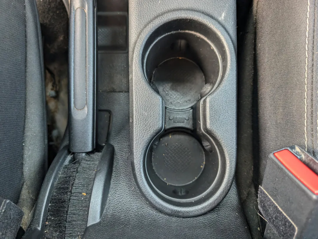 2015 Jeep Wrangler - 1C4BJWCG4FL568812 - Image #13