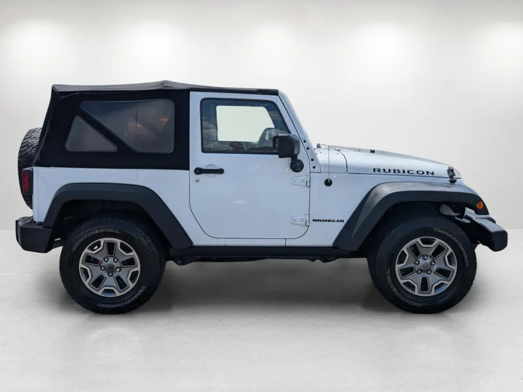 2015 Jeep Wrangler - 1C4BJWCG4FL568812 - Image #4