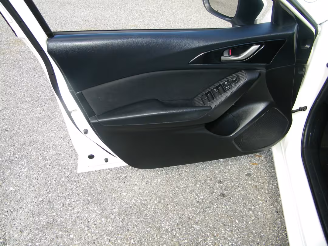 2015 Mazda MAZDA3 - 3MZBM1U79FM166790 - Image #6