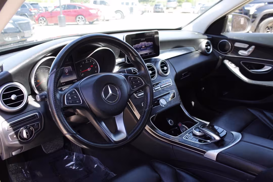 2015 Mercedes-Benz C-Class - 55SWF4JB0FU060952 - Image #11