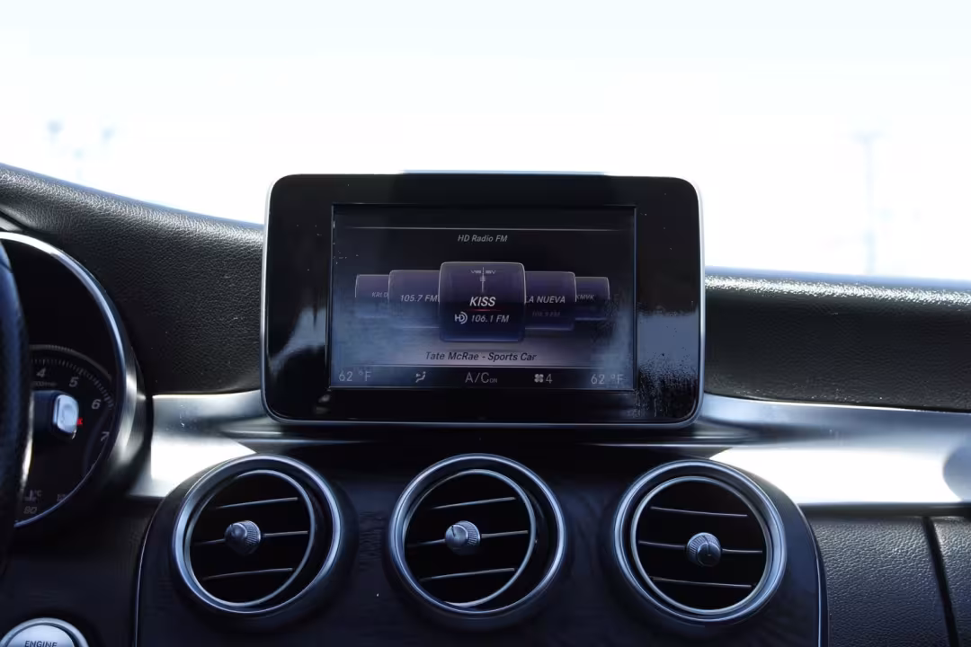 2015 Mercedes-Benz C-Class - 55SWF4JB0FU060952 - Image #15