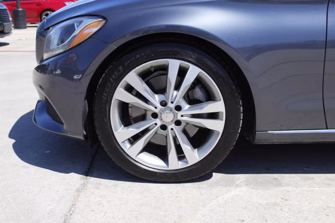 2015 Mercedes-Benz C-Class - 55SWF4JB0FU060952 - Image #4
